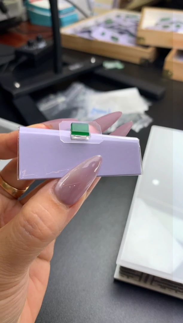定制翡翠未镶嵌翡翠