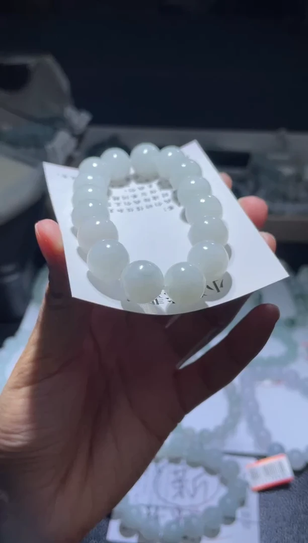 未镶嵌定制翡翠翡翠手串