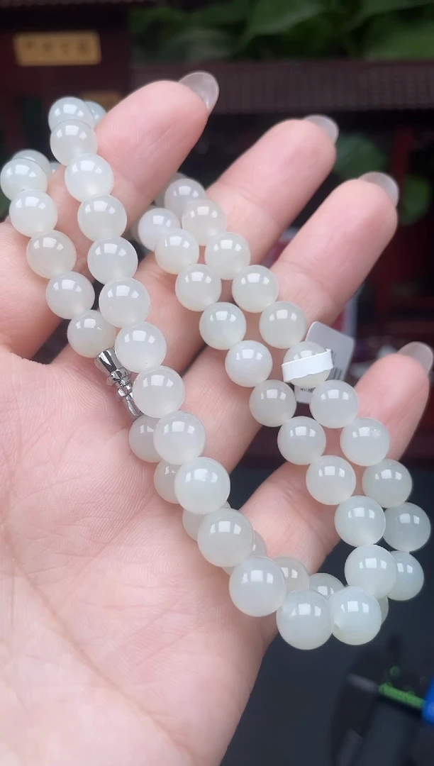 颈饰未镶嵌和田玉项链