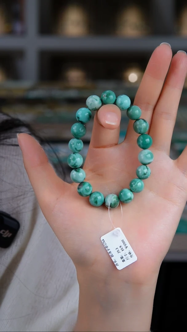 未镶嵌绿松石手串1