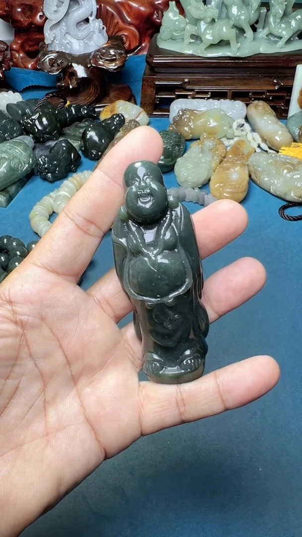 未镶嵌和田玉把件-