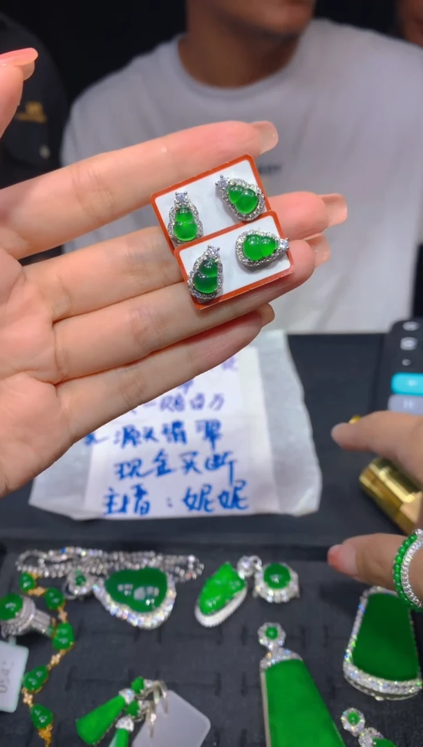 【闪购商品】定制翡翠未镶嵌180多样性发货（发其一）