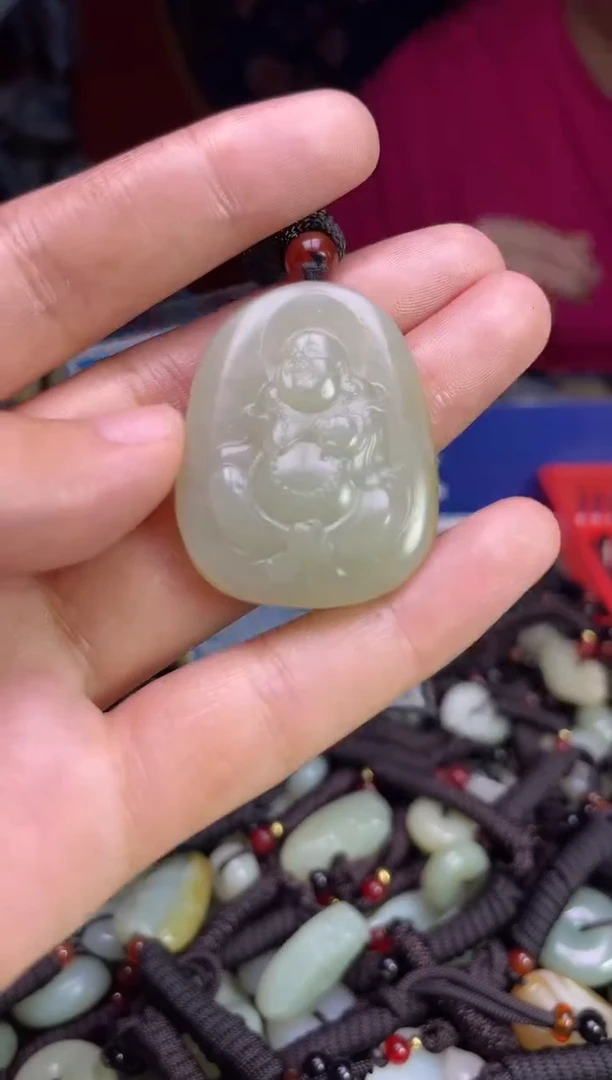 未镶嵌和田玉摆件1