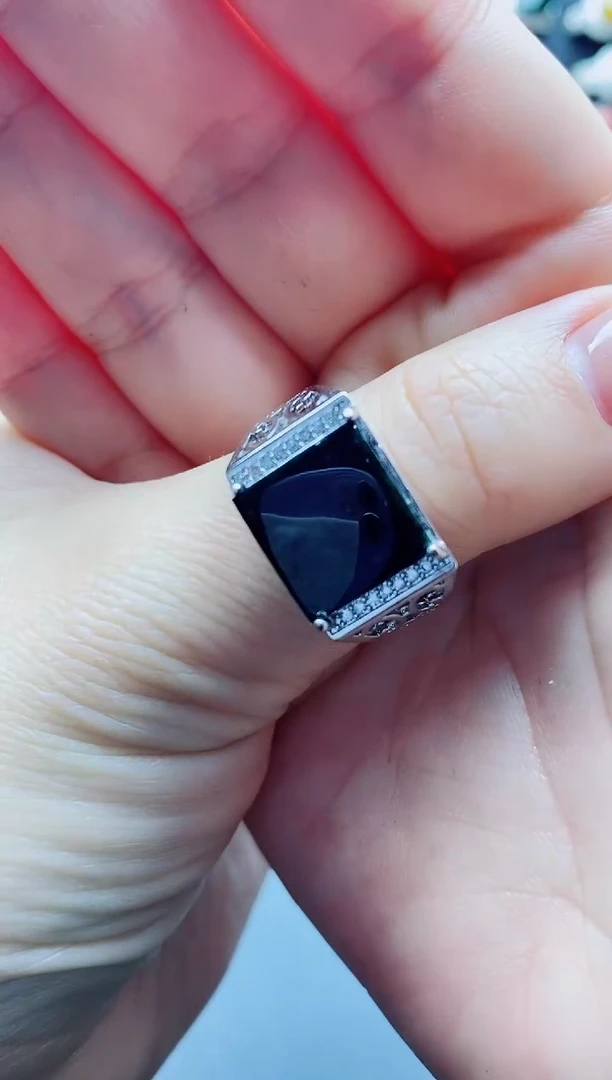 未镶嵌戒指翡翠笑****～纯天然A货翡翠男戒