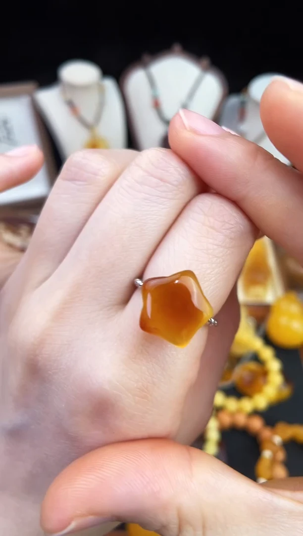 琥珀未镶嵌珠宝奇石柒月