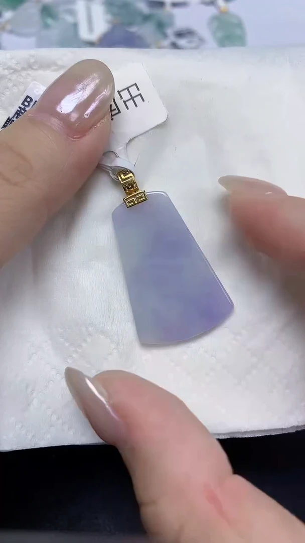 翡翠18K金镶嵌颈饰天然缅甸翡翠A货