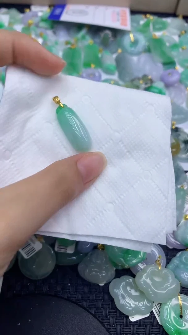 颈饰未镶嵌翡翠天然缅甸A货翡翠