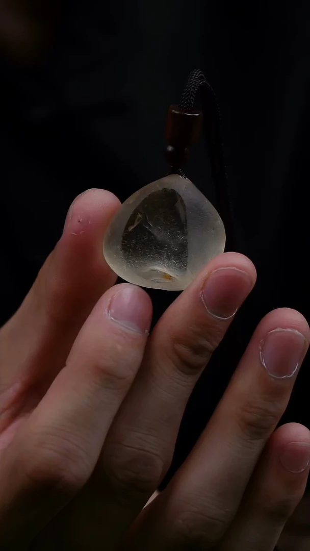 吊坠(赠链)未镶嵌水晶水晶