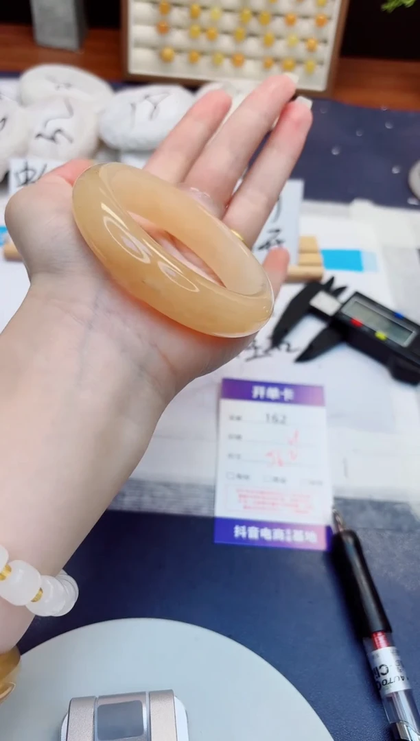 未镶嵌手镯石英质玉162-财气镯-圈口56