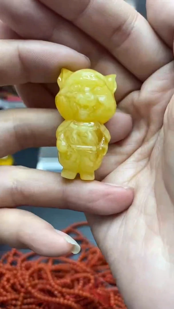 琥珀未镶嵌珠宝奇石2818