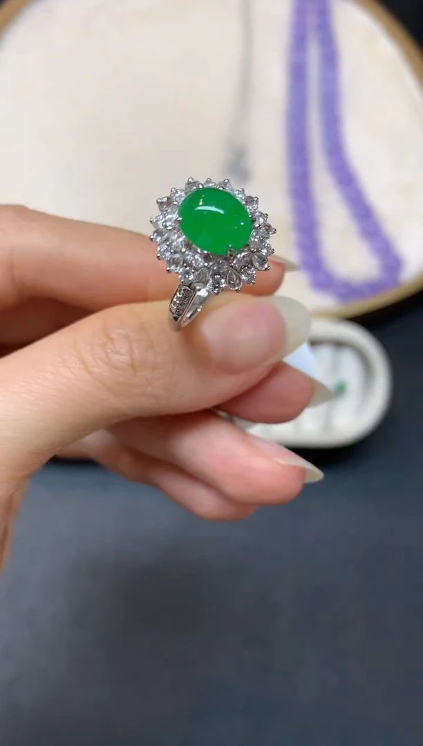 18K金镶嵌戒指翡翠W41|29800