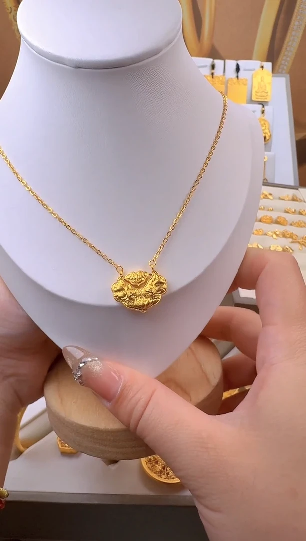 吊坠足银无锦鲤锁套链    总重6.3g外1.5g