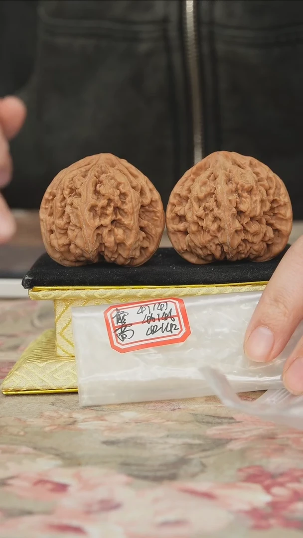把件文玩核桃非嫁接大粗筋