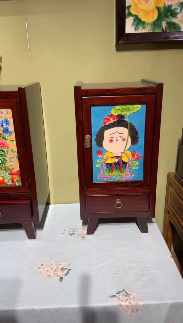 陶瓷飞**5香樟木桌面柜子两个/送什么个圆实木杯垫不带画片