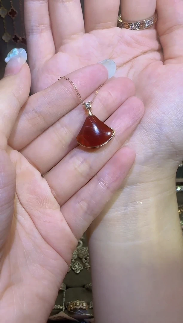 玛瑙/玉髓项链18K金镶嵌项链