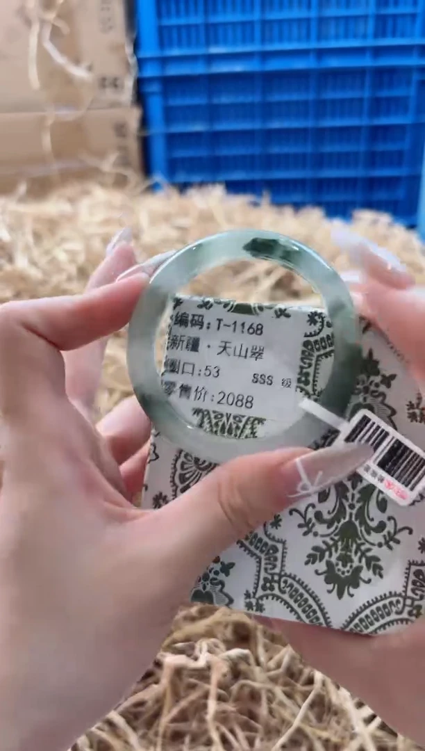 未镶嵌手镯石英质玉T-1168