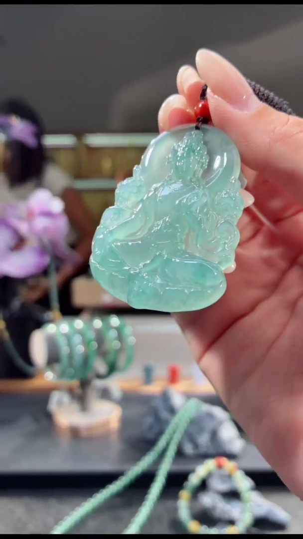 吊坠(不含链)未镶嵌翡翠度母