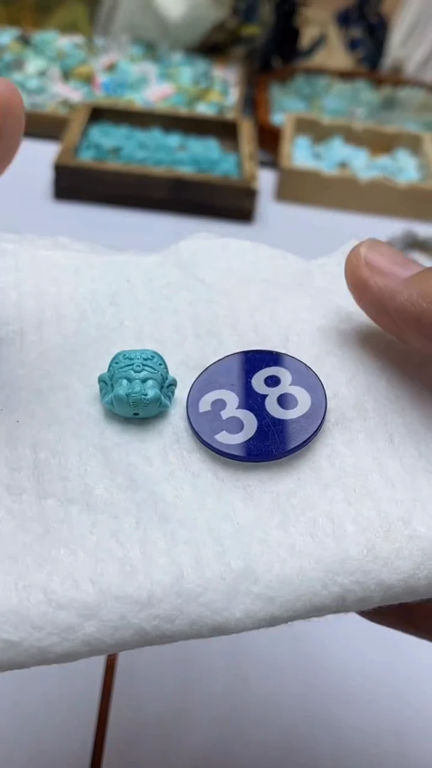 绿松石未镶嵌雕刻件38