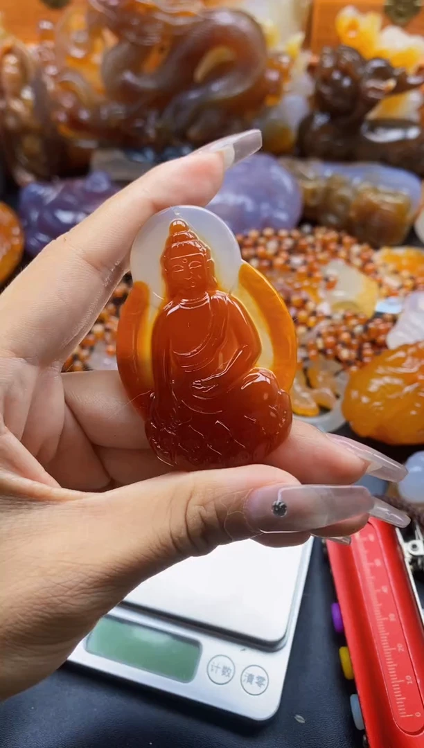 玛瑙/玉髓挂件未镶嵌你**的ll