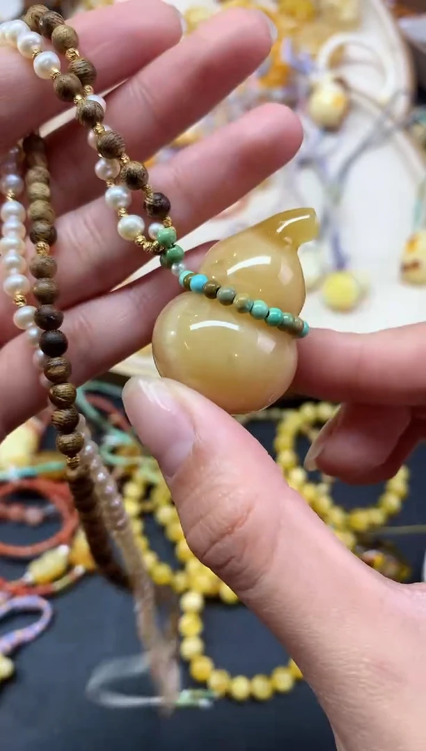 【闪购商品】蜜蜡裸石未镶嵌吊坠A523|2999