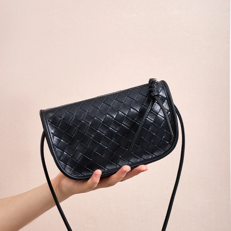 真皮女士小包时尚百搭编织纹饺子包新款单肩包休闲潮流斜挎包3302