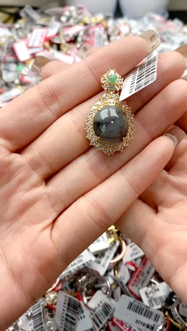 【闪购商品】翡翠戒指银S925镶嵌666666666    7