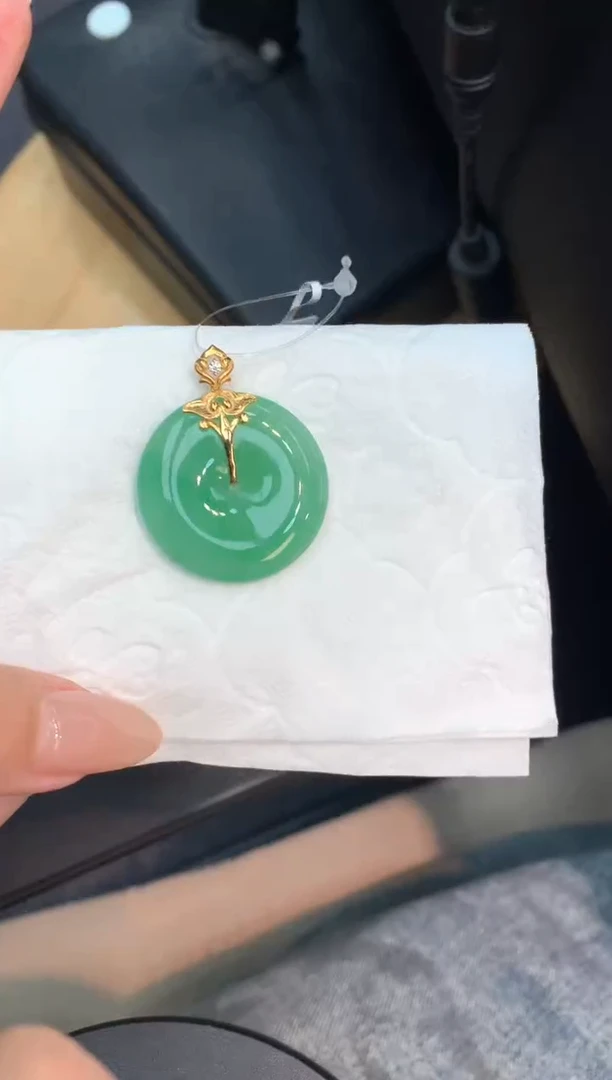 翡翠18K金镶嵌吊坠(赠链)吊坠