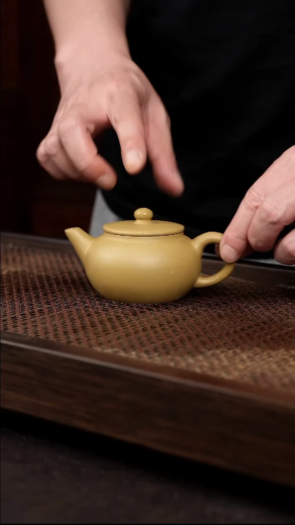 茶壶紫砂黄金段平盖水平