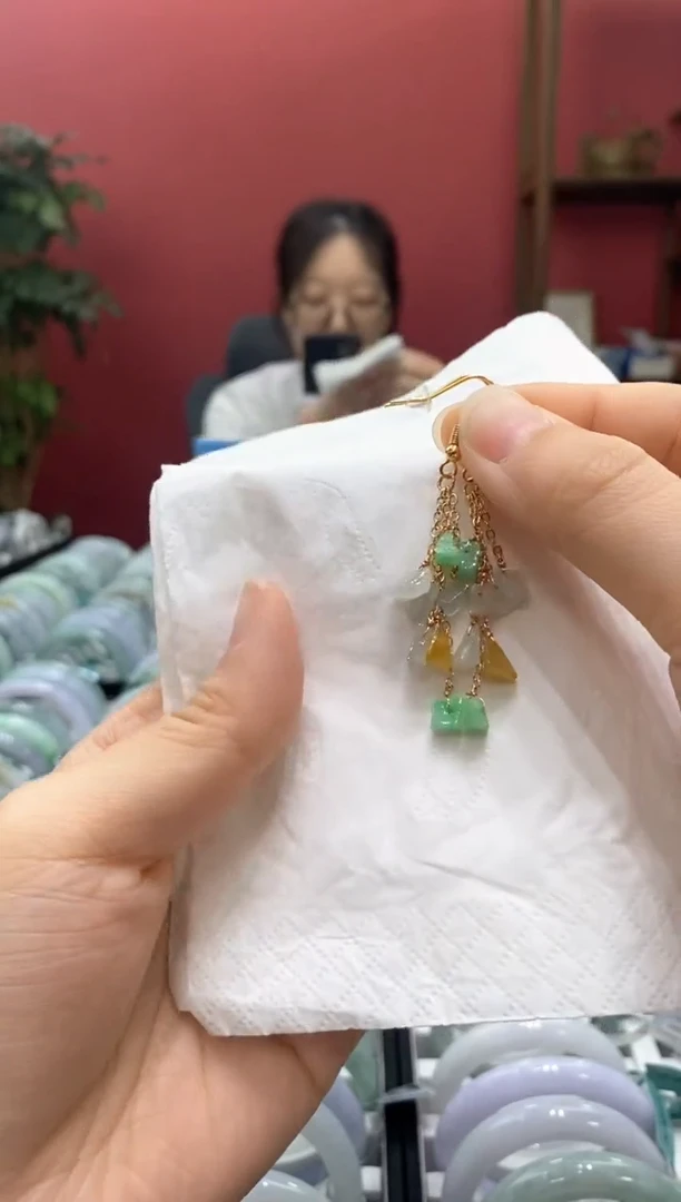 翡翠未镶嵌耳饰00006904