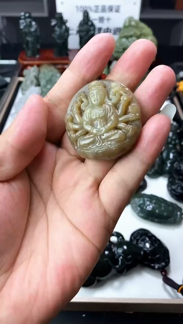 颈饰未镶嵌和田玉1