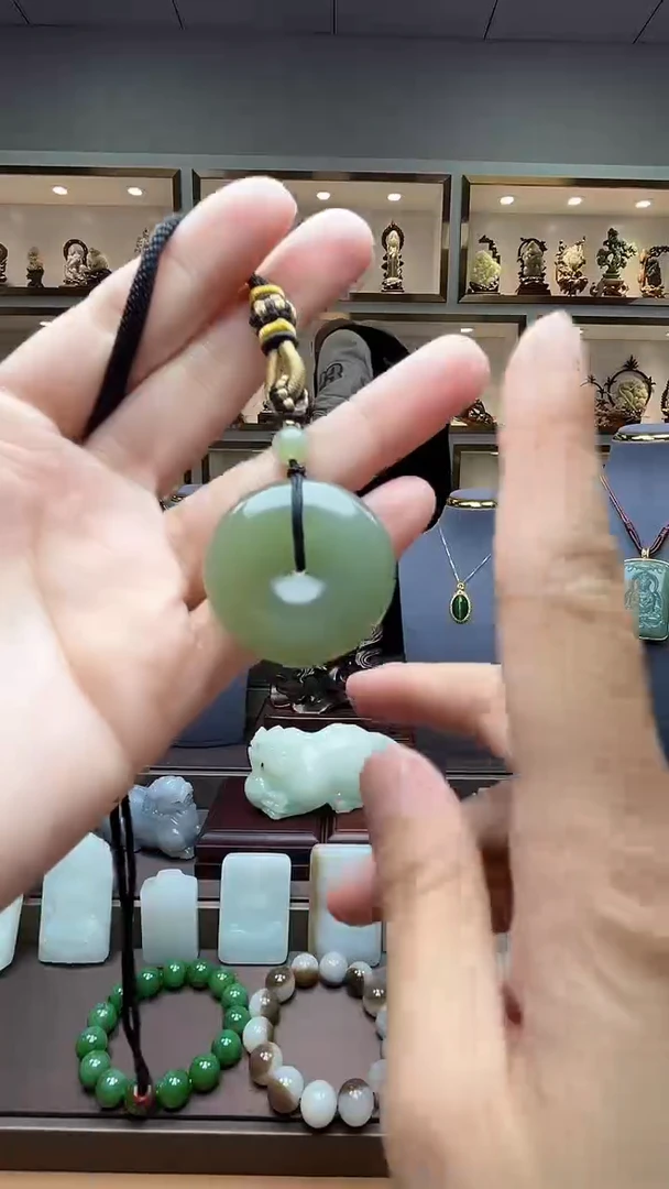 【闪购商品】和田玉颈饰未镶嵌苏