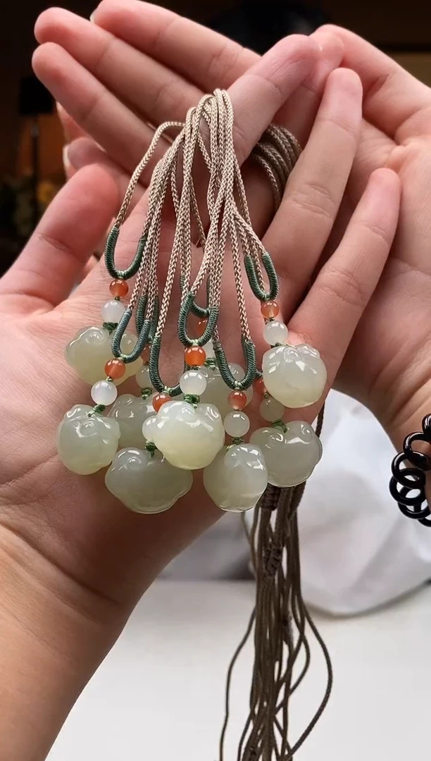 颈饰未镶嵌和田玉20左右如意锁多样性发一