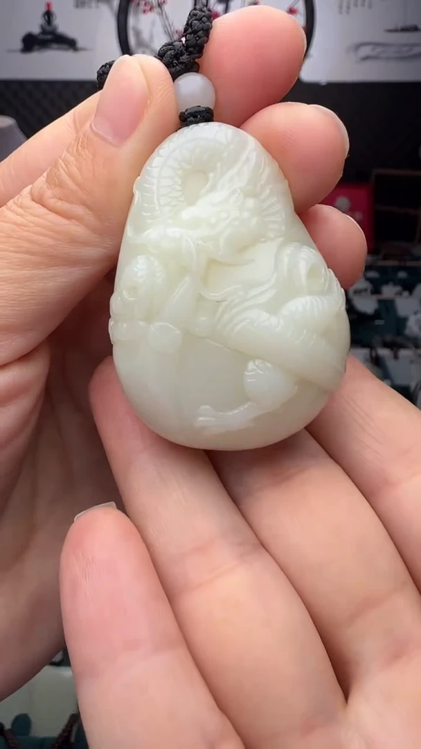 颈饰未镶嵌和田玉9