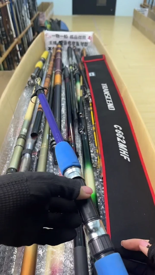 半*闲孤品微瑕疵，以直播间讲解为准，+10元，发顺丰，慎拍。