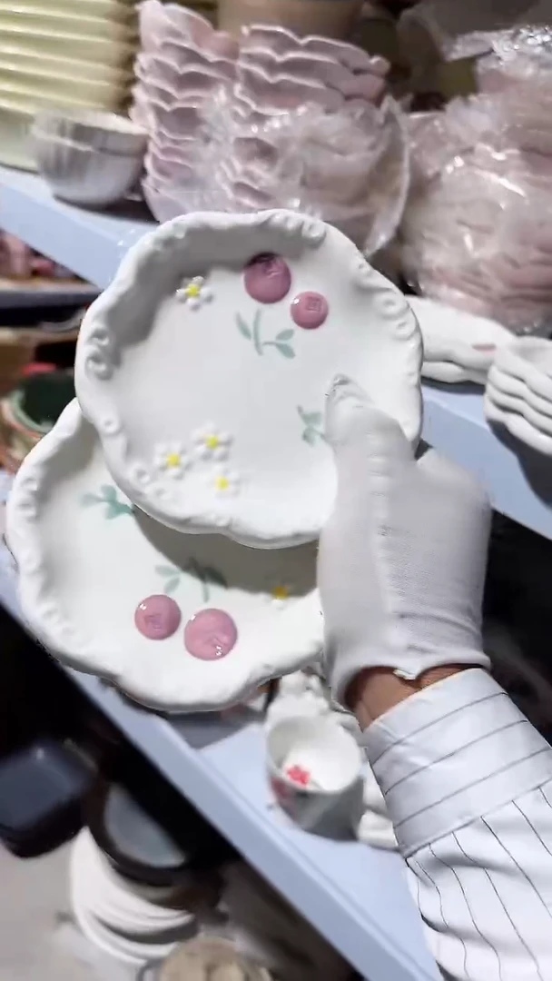 陶瓷2个小碟子微瑕 凑满20元包邮