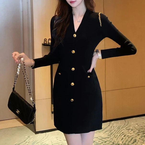 春秋微轻奢高级感小香风裙子设计感V领遮肚宽松显瘦连衣裙W0211L