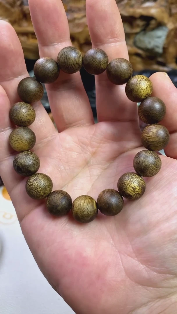 【闪购商品】沉香手串沉香1.3 哈哈哈哈