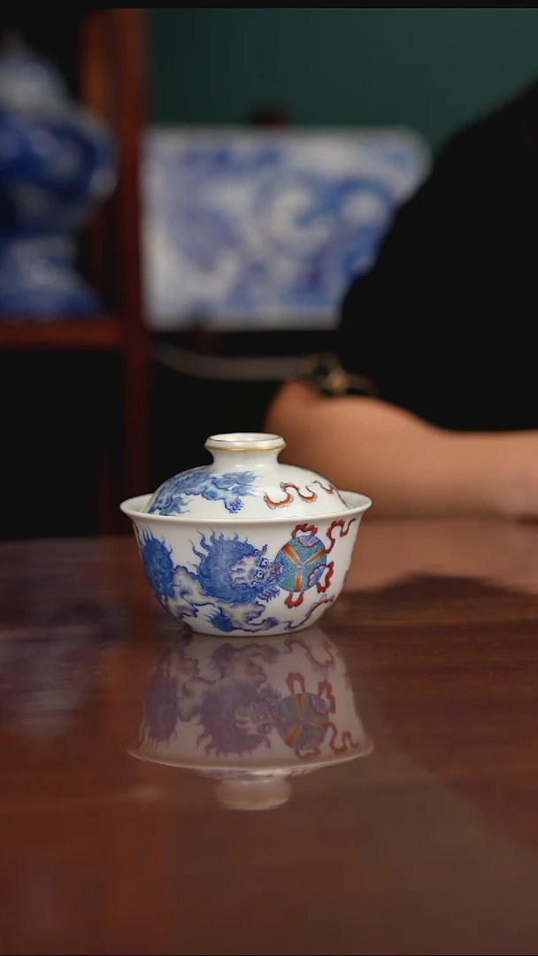 空山明月青花斗彩