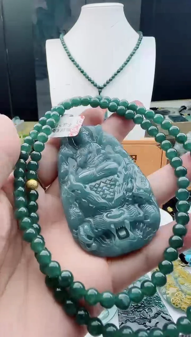 【闪购商品】翡翠颈饰未镶嵌11111111