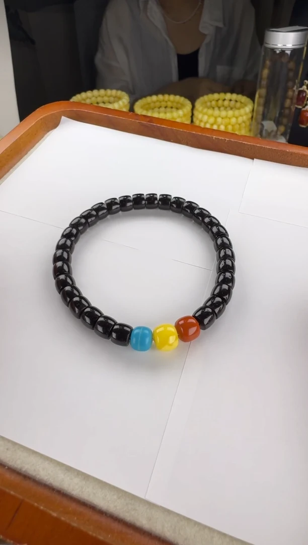 未镶嵌琥珀裸石椰蒂手串