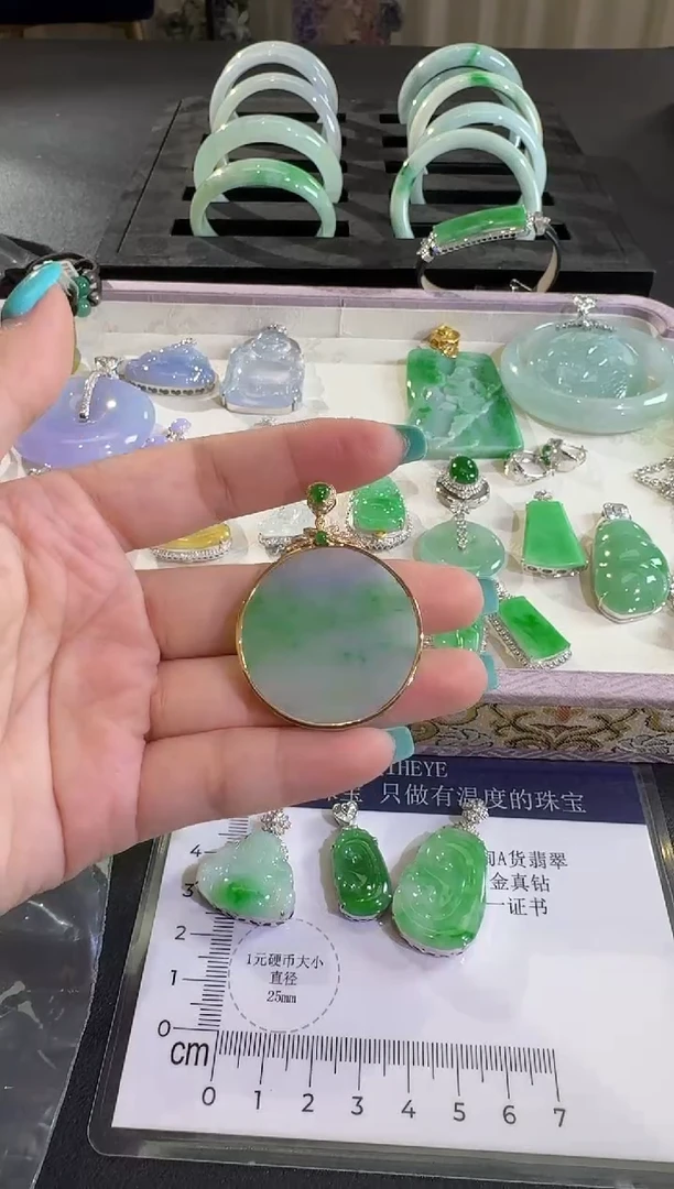 吊坠(不含链)18K金镶嵌翡翠【源头工厂】钻石镶嵌