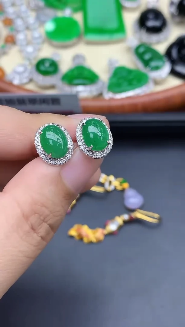 18K金镶嵌翡翠耳饰570-中国好珍宝