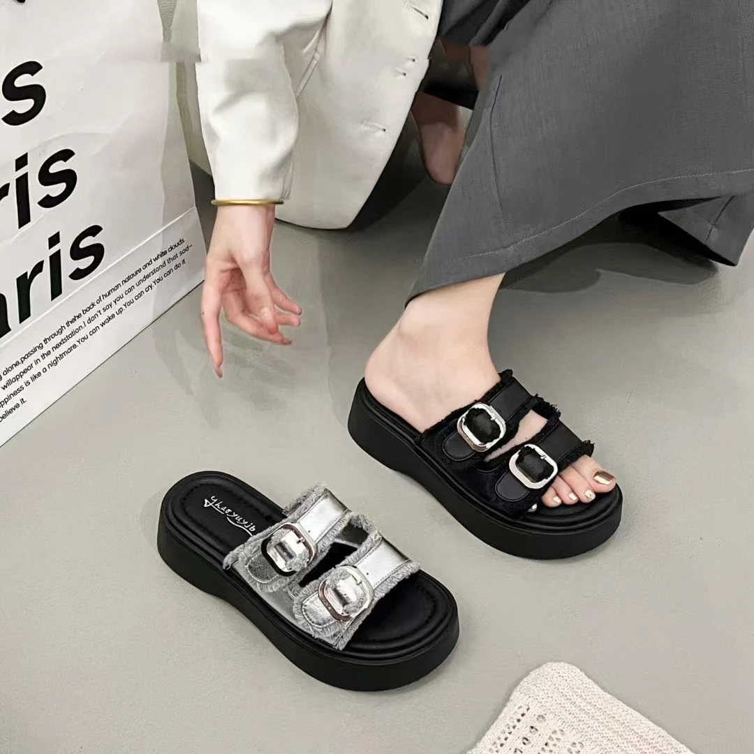 厚底增高凉拖鞋女夏外穿2025新款配裙子一字拖凉鞋松糕高跟沙滩鞋