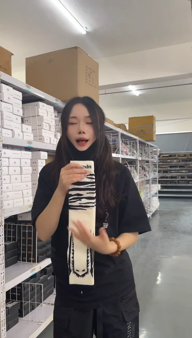 nw14 南恩雪袜 鲨鱼