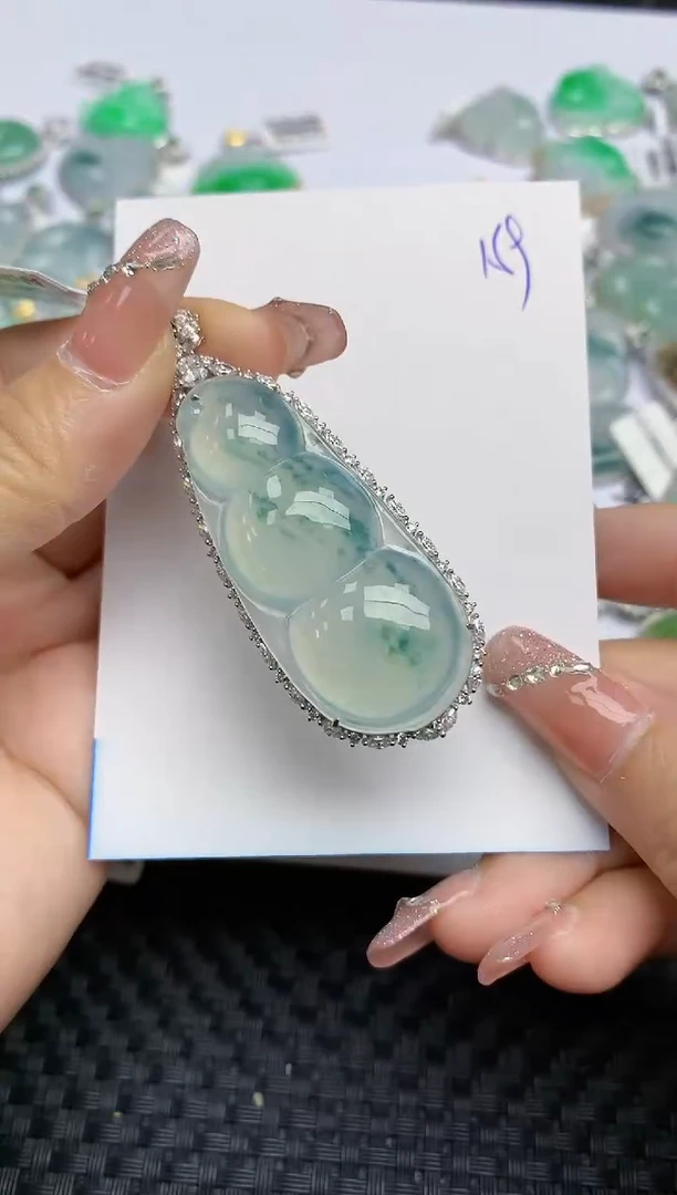 【闪购商品】翡翠颈饰18K金镶嵌天然A货翡翠 158