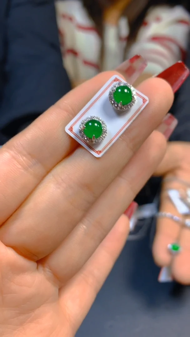 【闪购商品】翡翠耳饰未镶嵌0145869019多样性发一