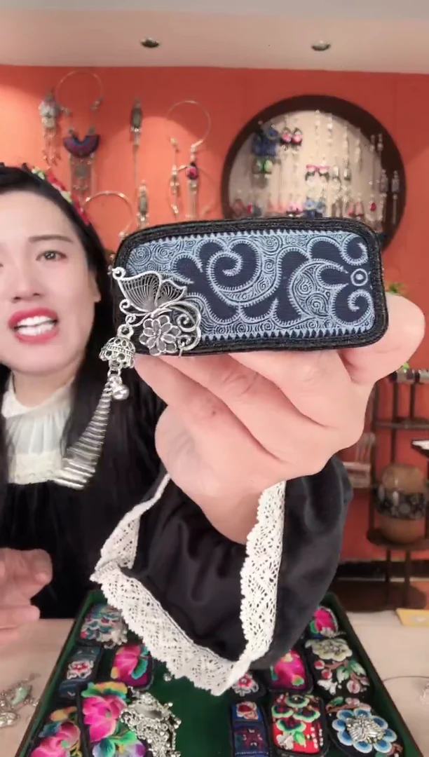 织绣长红绣艺坊掰掰夹66