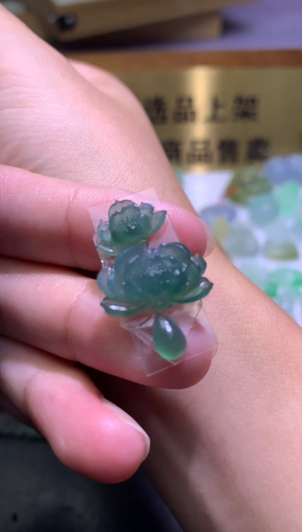 未镶嵌定制翡翠毛货