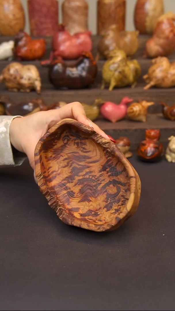 交趾黄檀（大红酸枝）山杏盒子