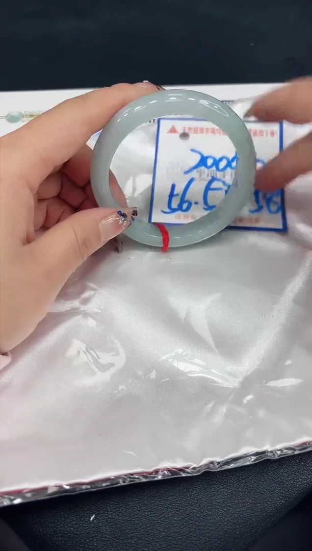 【闪购商品】翡翠手镯未镶嵌11111111111111111111